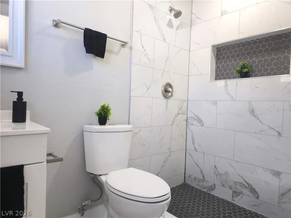 5230 Rou Circle Las Vegas, NV 89122