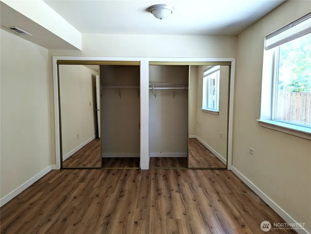 31409 32nd Avenue SW Federal Way, WA 98023