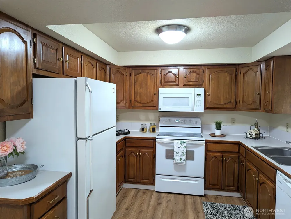 31409 32nd Avenue SW Federal Way, WA 98023