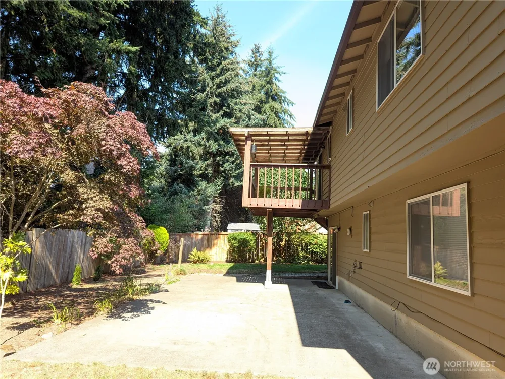 31409 32nd Avenue SW Federal Way, WA 98023