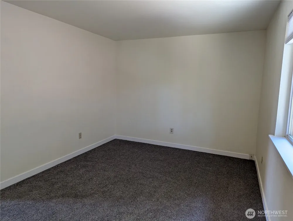 31409 32nd Avenue SW Federal Way, WA 98023