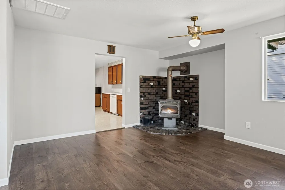 281 S C STREET Buckley, WA 98321
