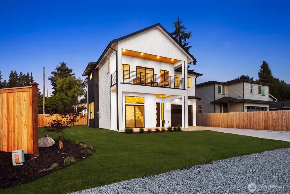 2903 Crystal Springs Road W University Place, WA 98466