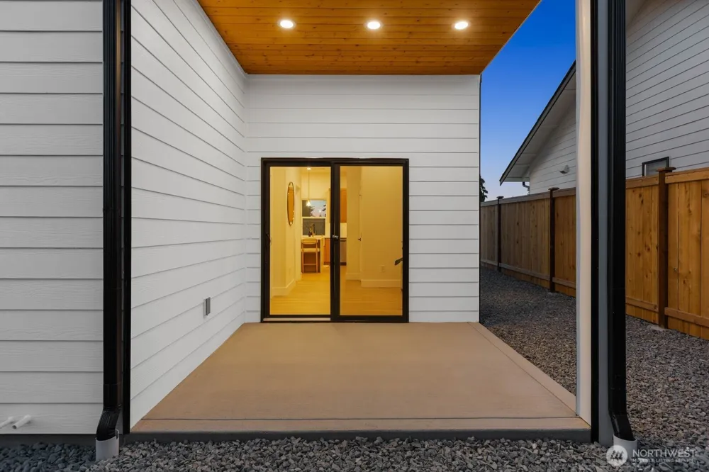 2903 Crystal Springs Road W University Place, WA 98466