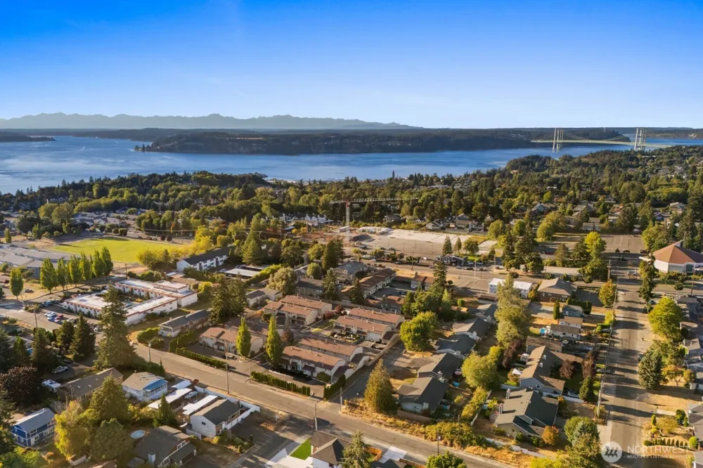 2903 Crystal Springs Road W University Place, WA 98466