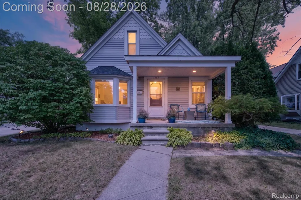 2252 Harvard Road Berkley City, MI 48072