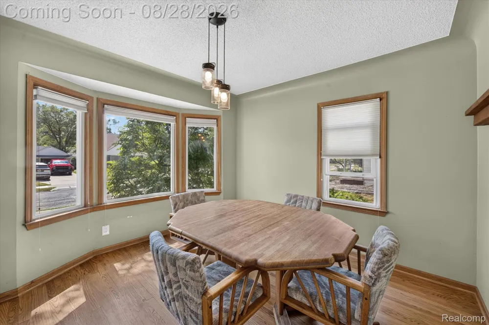 2252 Harvard Road Berkley City, MI 48072