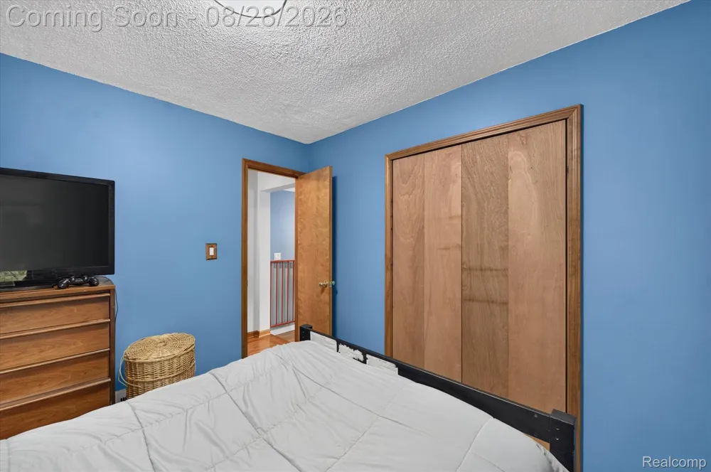 2252 Harvard Road Berkley City, MI 48072