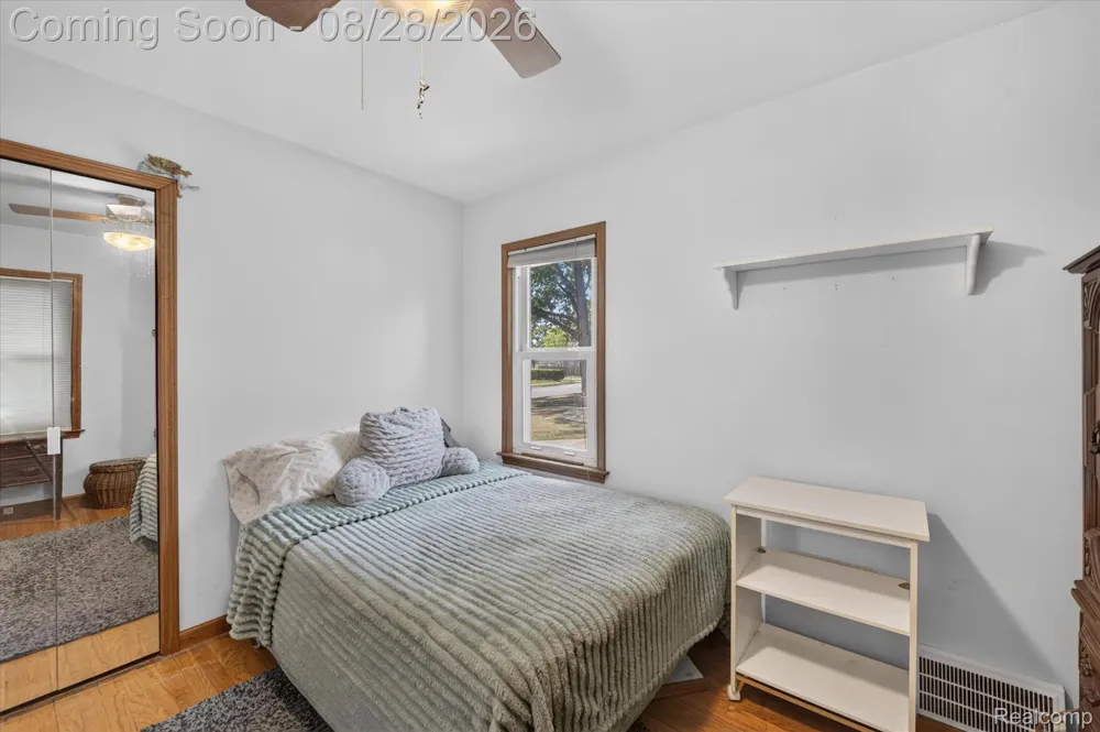 2252 Harvard Road Berkley City, MI 48072