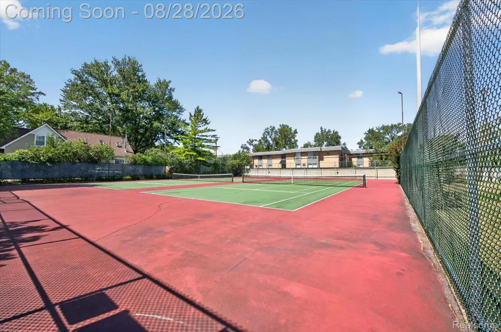 2252 Harvard Road Berkley City, MI 48072