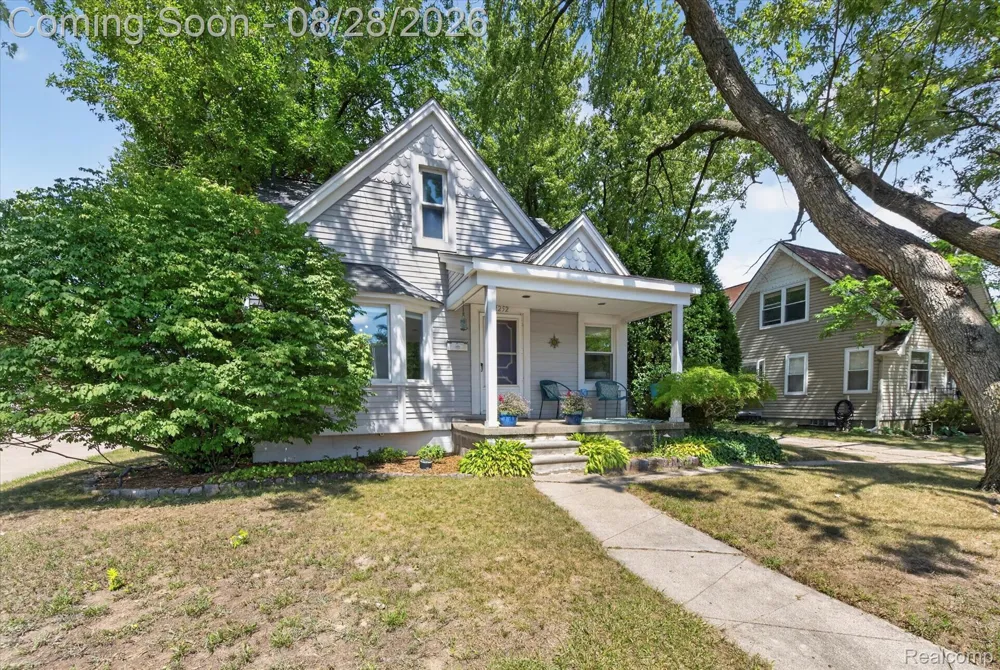 2252 Harvard Road Berkley City, MI 48072
