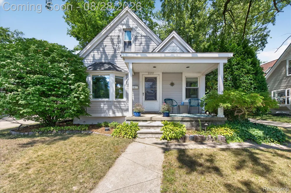 2252 Harvard Road Berkley City, MI 48072