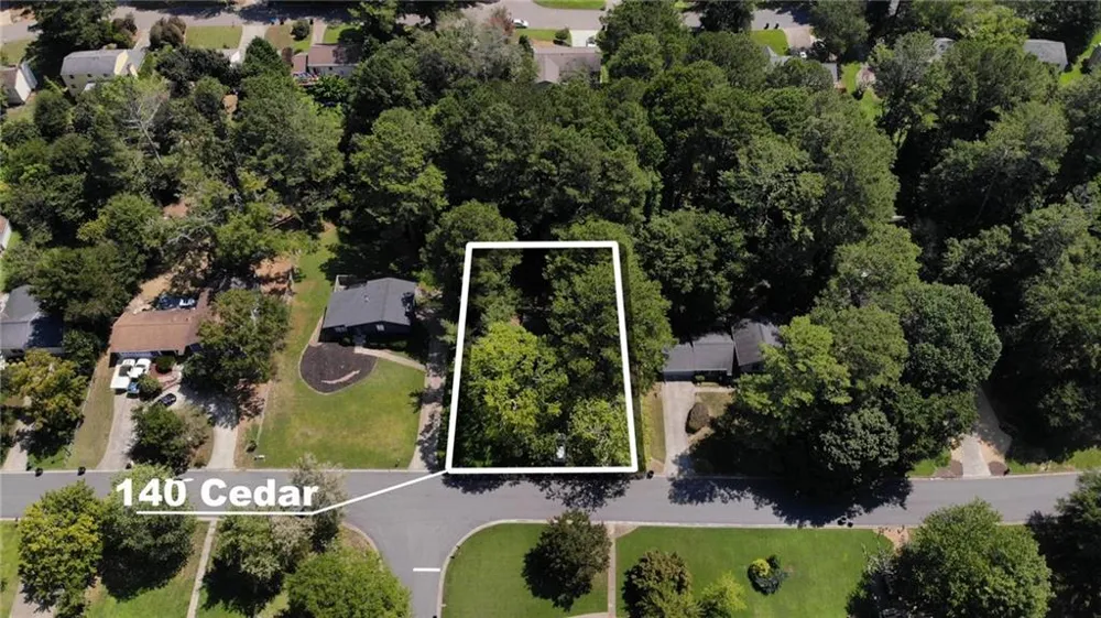 140 Cedar Trace Roswell, GA 30075