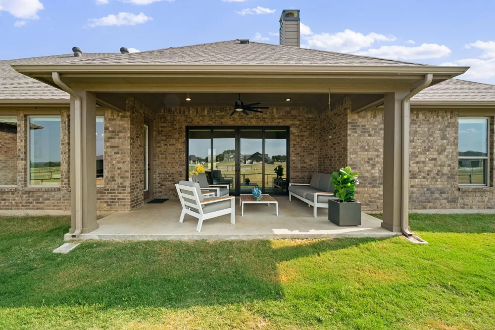 460 Royal Santana Run Weatherford, TX 76087