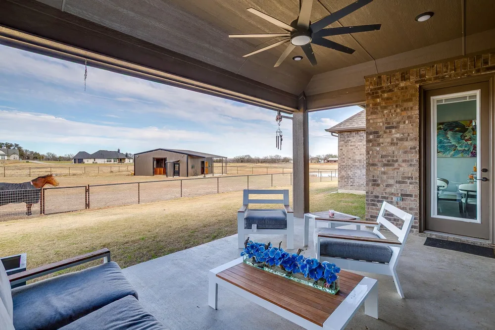 460 Royal Santana Run Weatherford, TX 76087