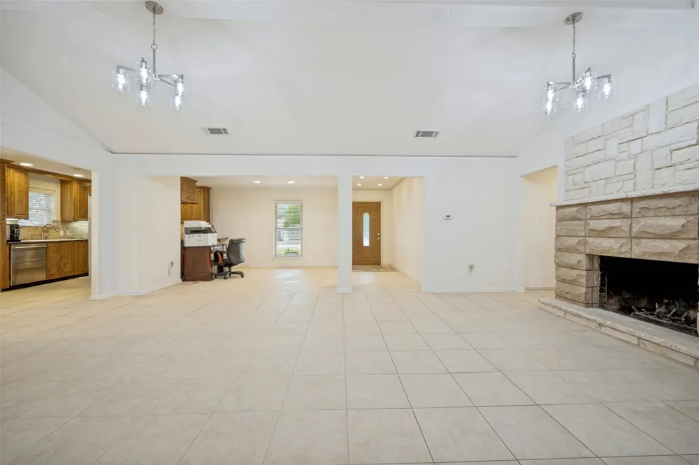 233 Oak Street Highland Village, TX 75077