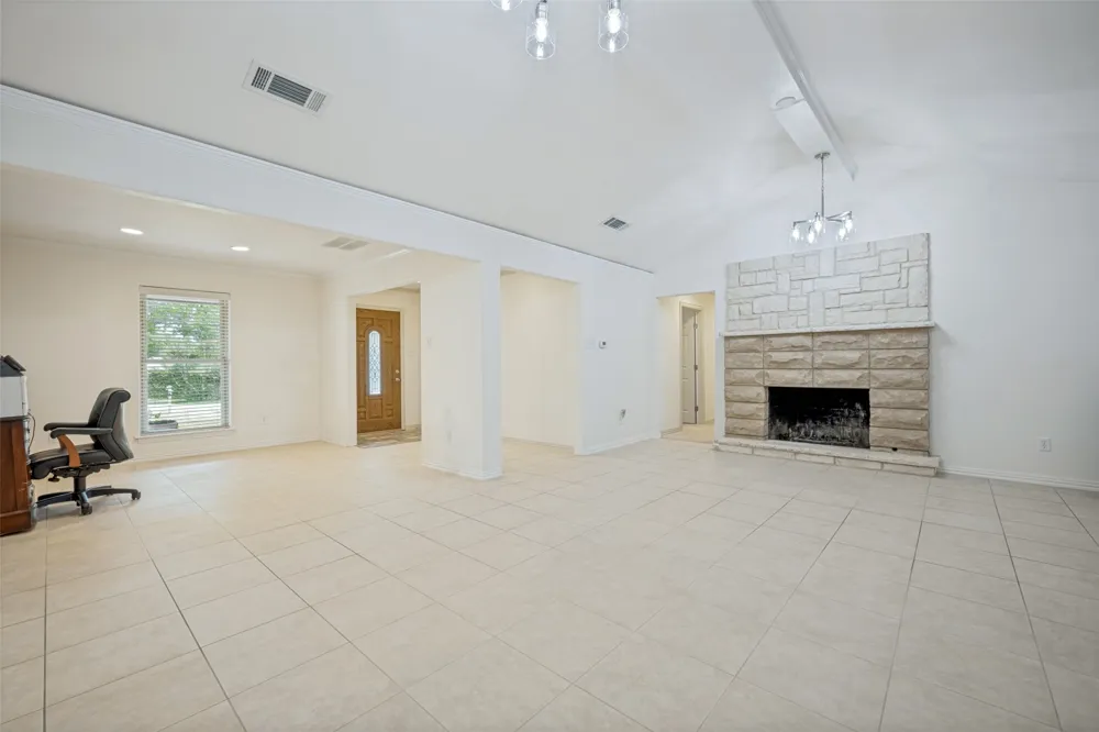 233 Oak Street Highland Village, TX 75077