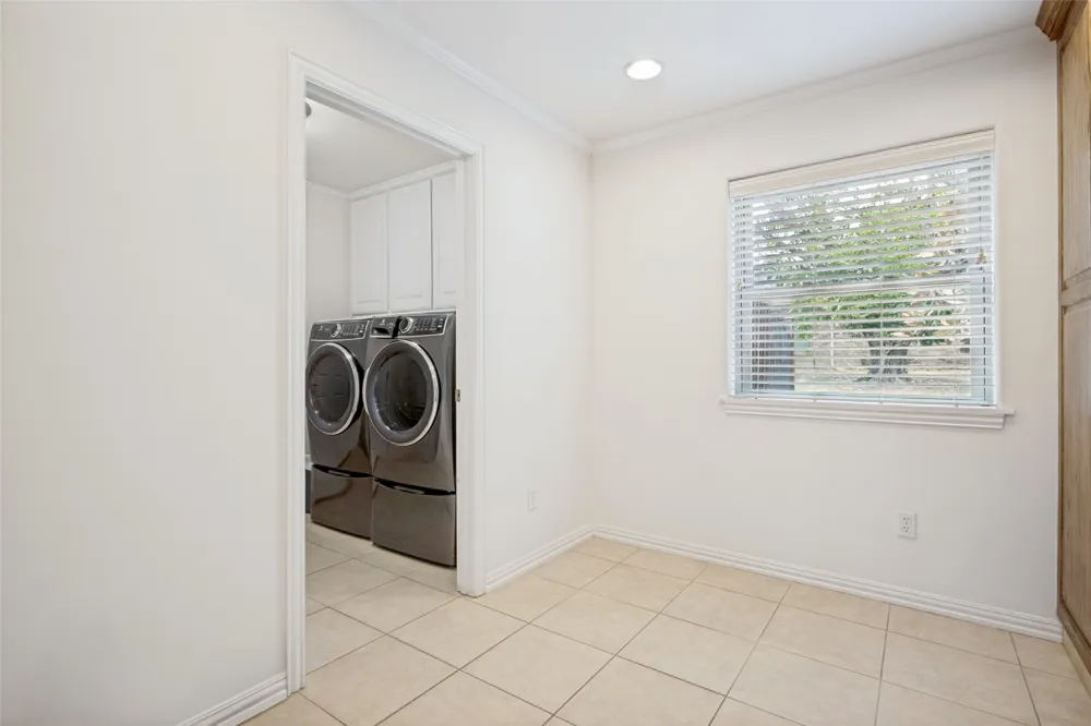 233 Oak Street Highland Village, TX 75077