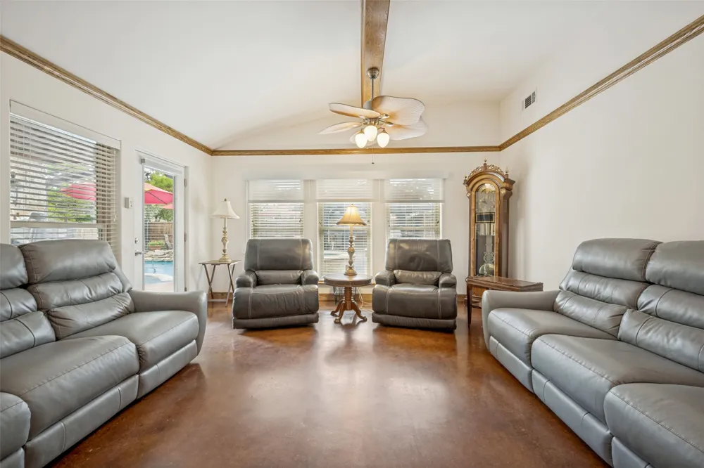 233 Oak Street Highland Village, TX 75077