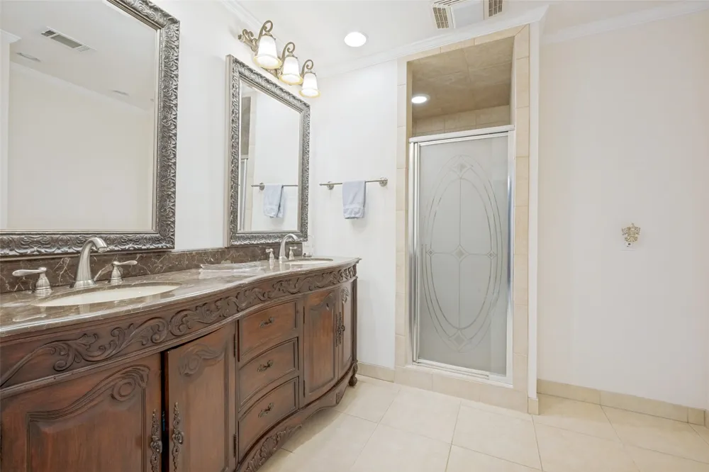 233 Oak Street Highland Village, TX 75077