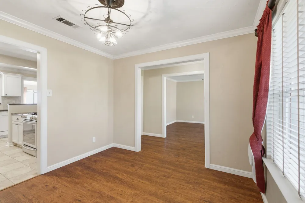 1760 Acorn Lane Hurst, TX 76054