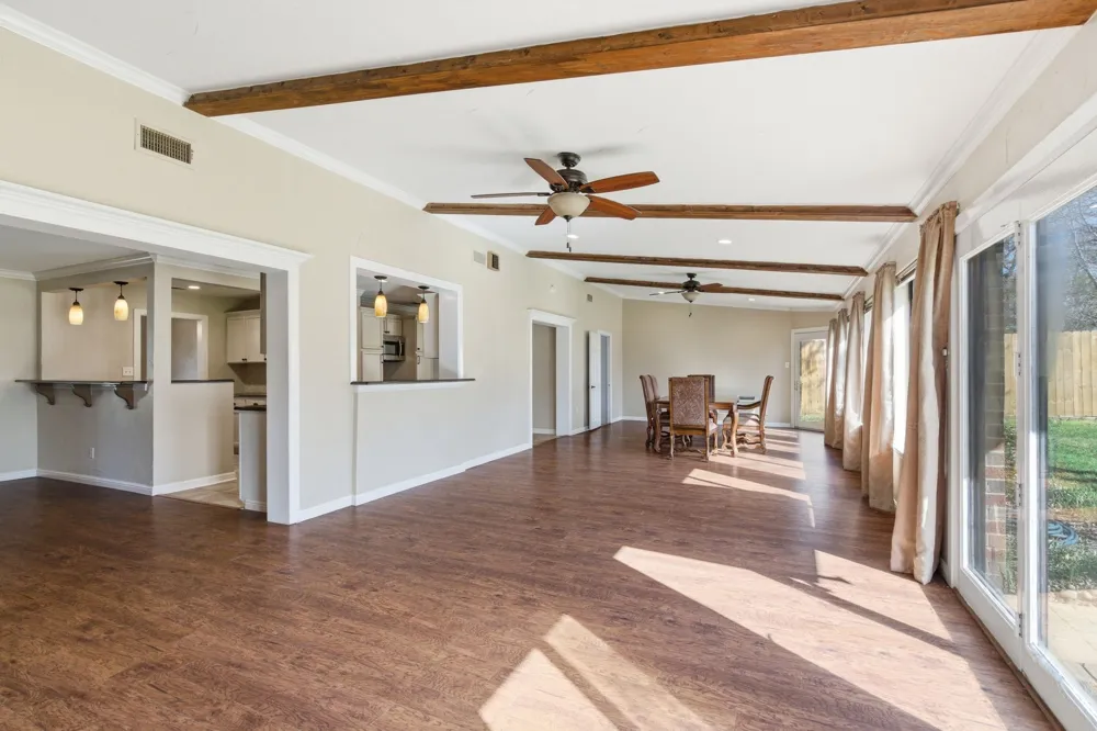 1760 Acorn Lane Hurst, TX 76054