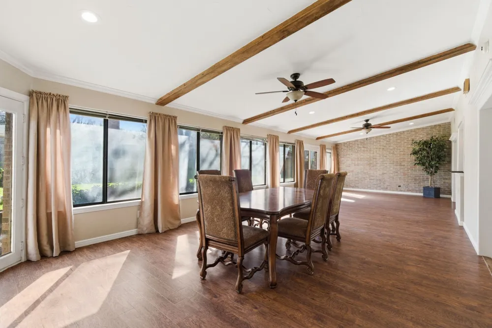 1760 Acorn Lane Hurst, TX 76054