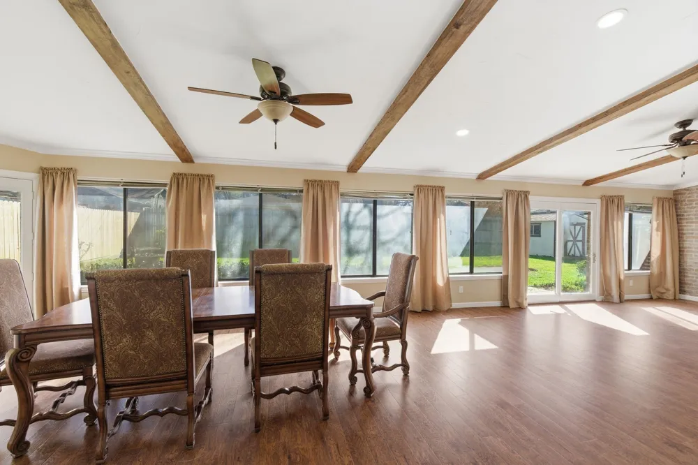 1760 Acorn Lane Hurst, TX 76054