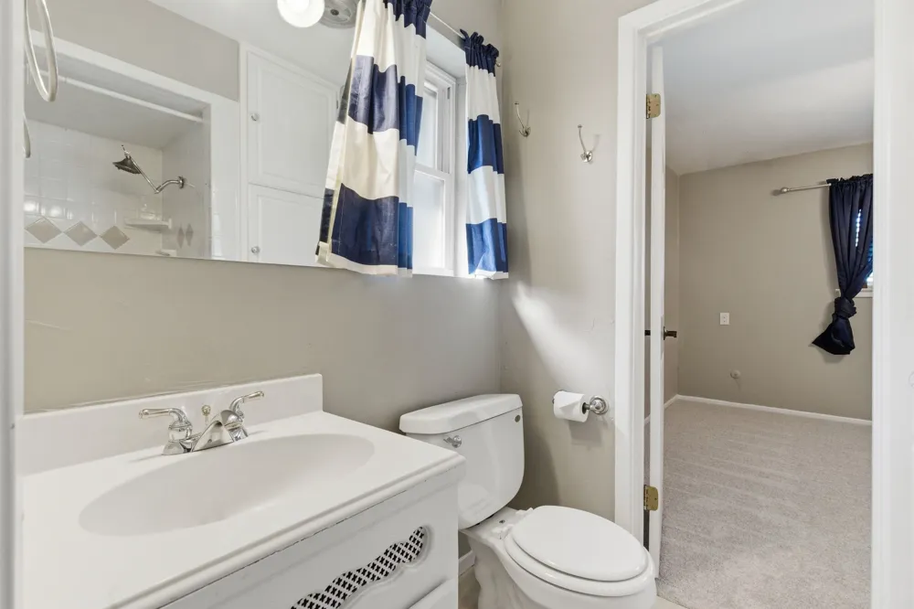 1760 Acorn Lane Hurst, TX 76054