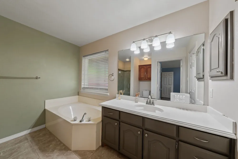 313 Main Street Red Oak, TX 75154