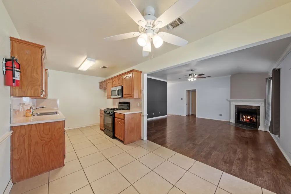 313 Main Street Red Oak, TX 75154