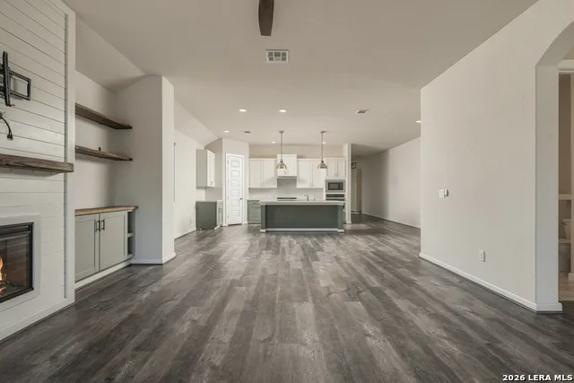 5334 Black Walnut Bulverde, TX 78163