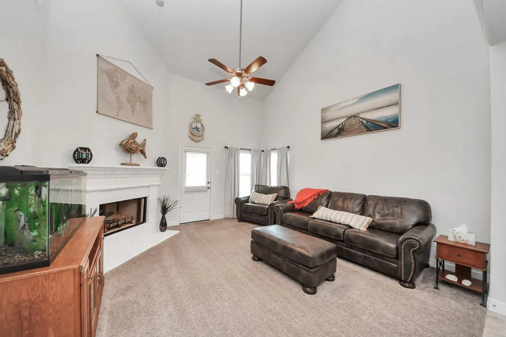 13715 Madera Bend Lane Rosharon, TX 77583