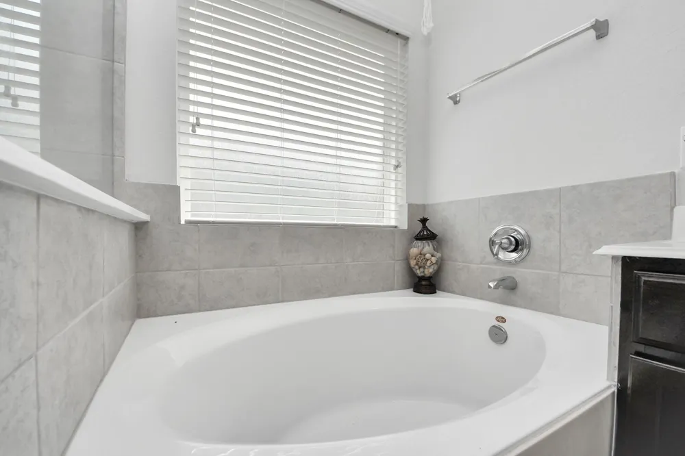 13715 Madera Bend Lane Rosharon, TX 77583