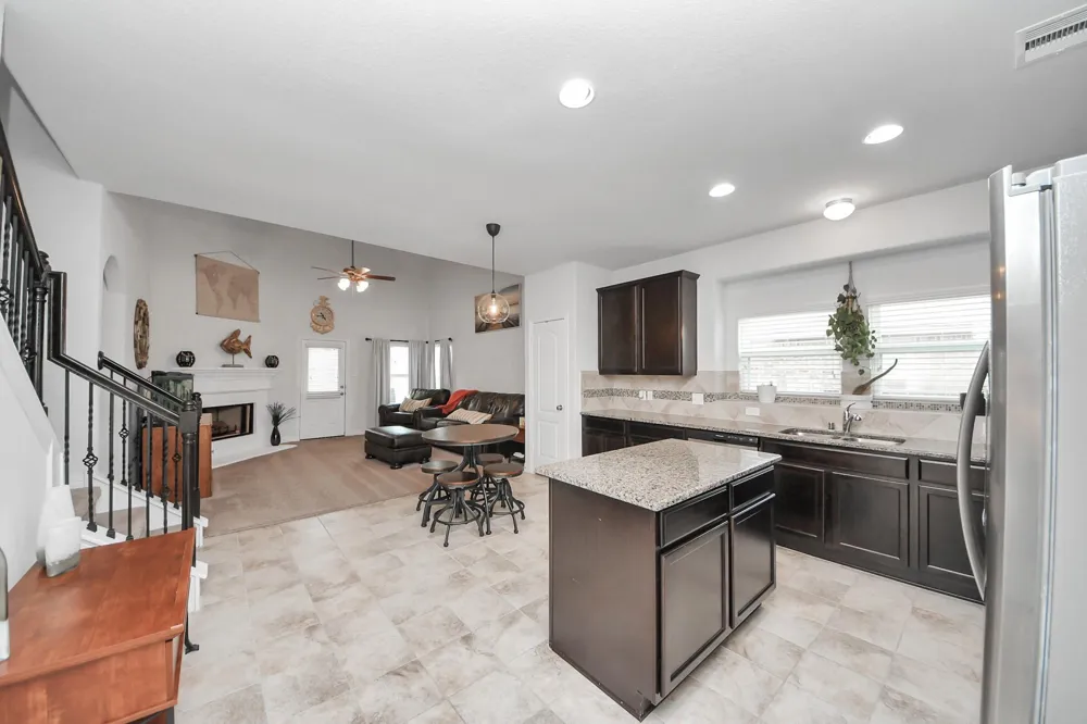 13715 Madera Bend Lane Rosharon, TX 77583