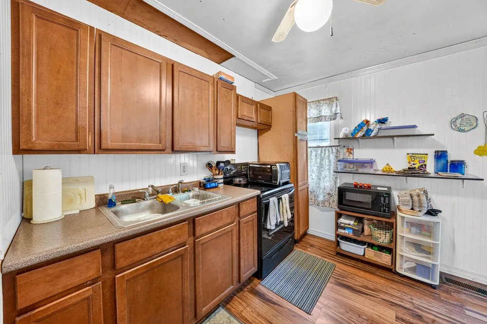 128 East Street Cassopolis, MI 49031