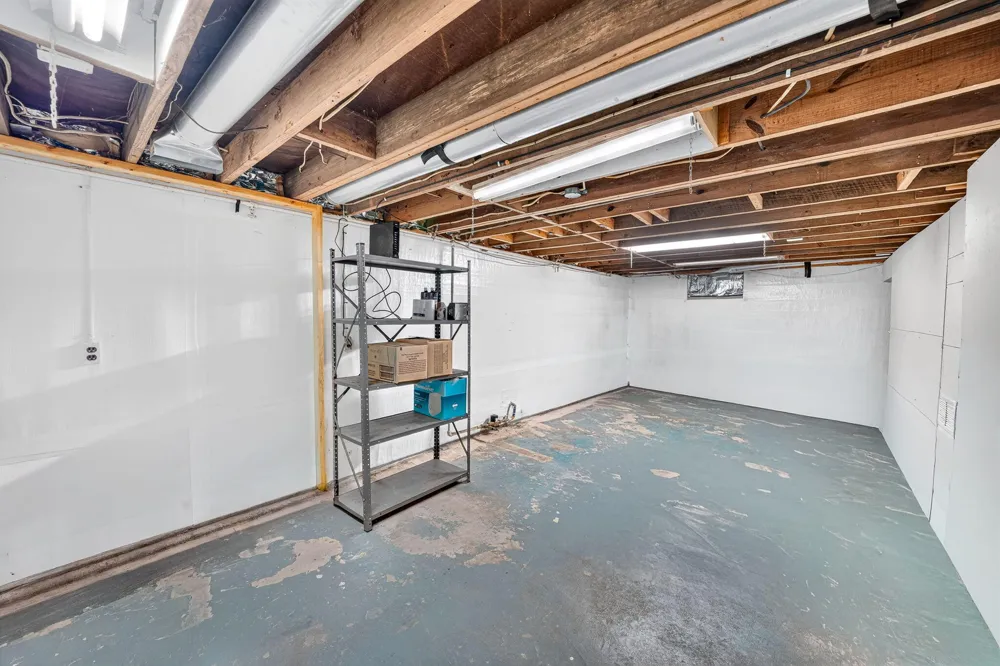 128 East Street Cassopolis, MI 49031
