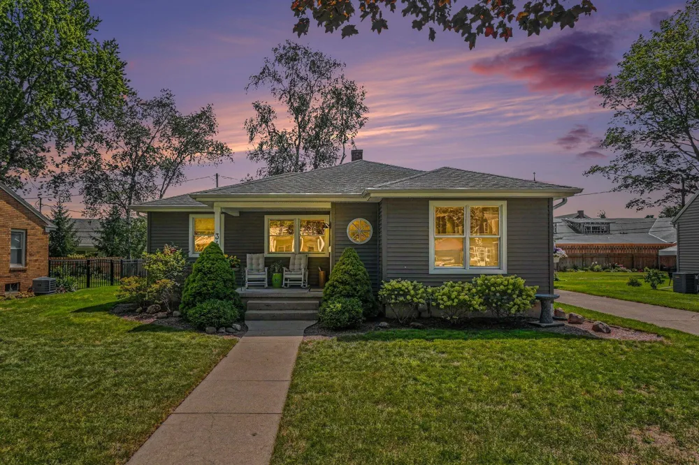 34 E 30th Street Holland, MI 49423