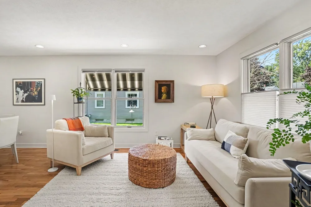 34 E 30th Street Holland, MI 49423