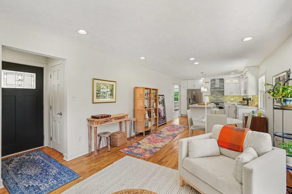 34 E 30th Street Holland, MI 49423