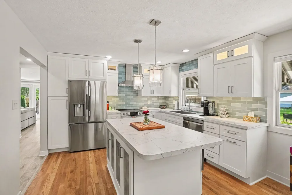 34 E 30th Street Holland, MI 49423