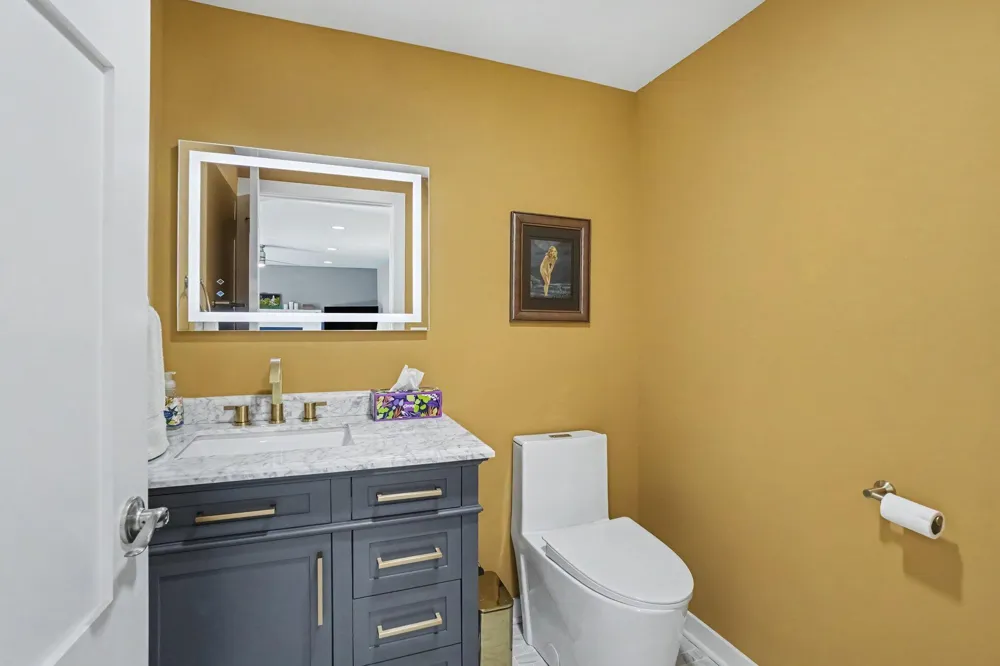 34 E 30th Street Holland, MI 49423