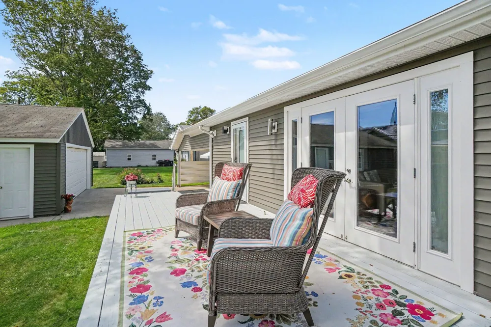 34 E 30th Street Holland, MI 49423
