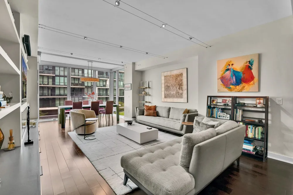 1000 AVENUE AT PORT IMPERIAL Weehawken, NJ 07087