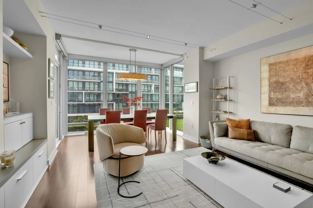 1000 AVENUE AT PORT IMPERIAL Weehawken, NJ 07087