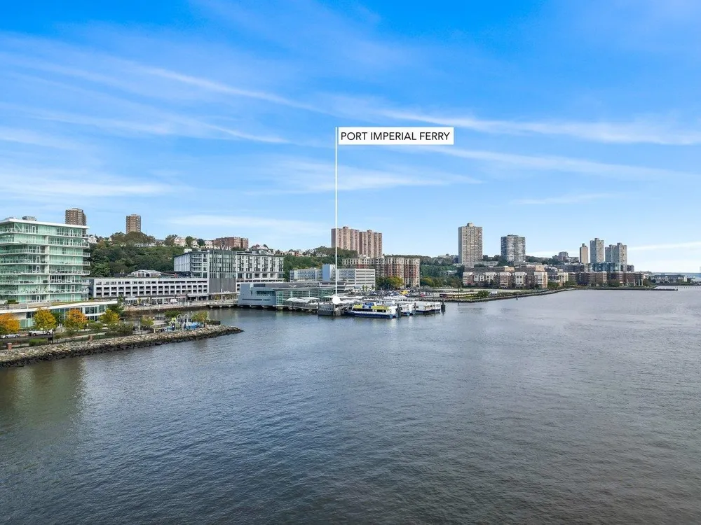 1000 AVENUE AT PORT IMPERIAL Weehawken, NJ 07087