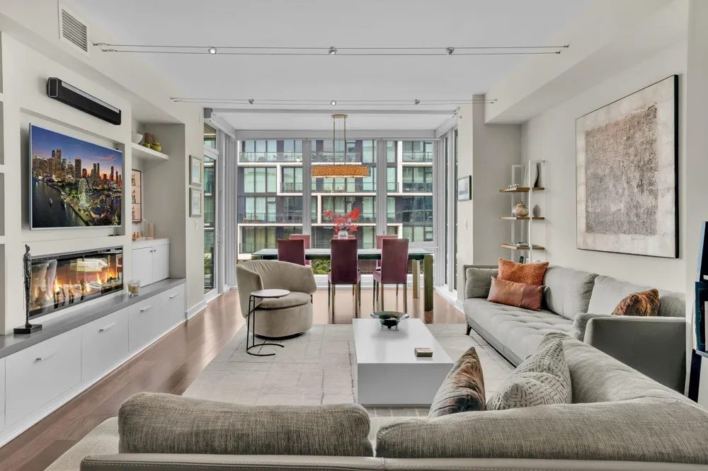 1000 AVENUE AT PORT IMPERIAL Weehawken, NJ 07087