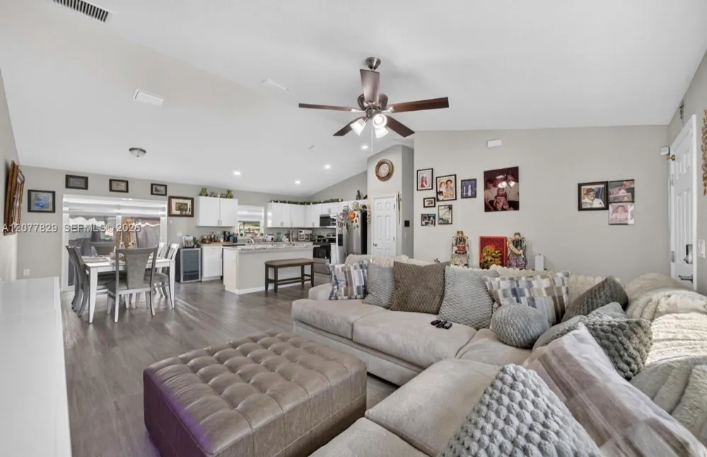 5674 Claremont Drive Citrus Springs, FL 34434
