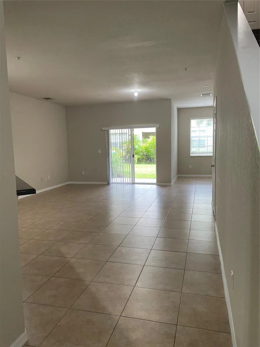 9076 Preston Place Tamarac, FL 33321