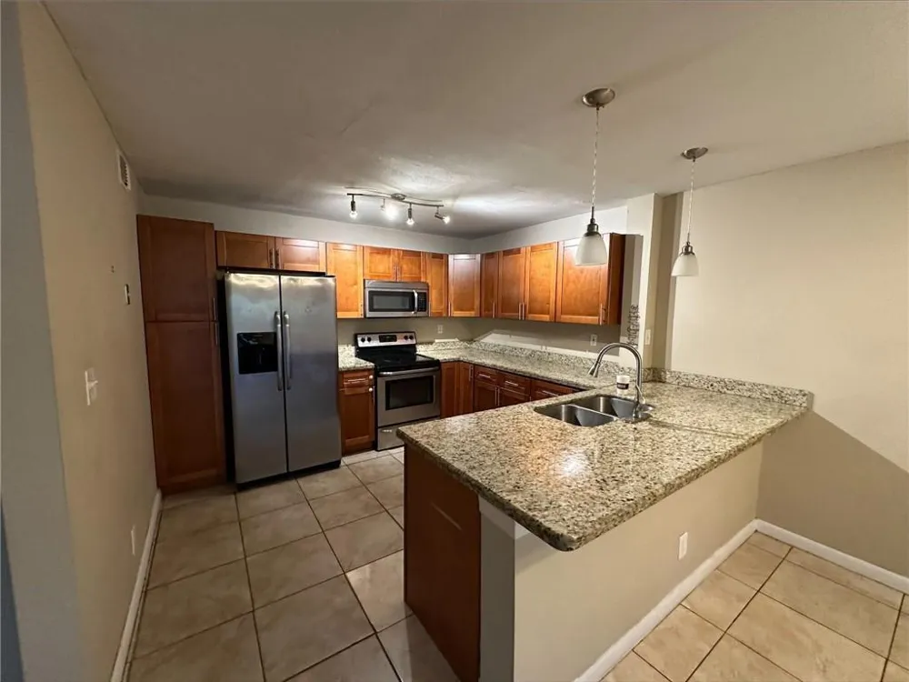 5614 BLUEBERRY COURT #173 Lauderhill, FL 33313